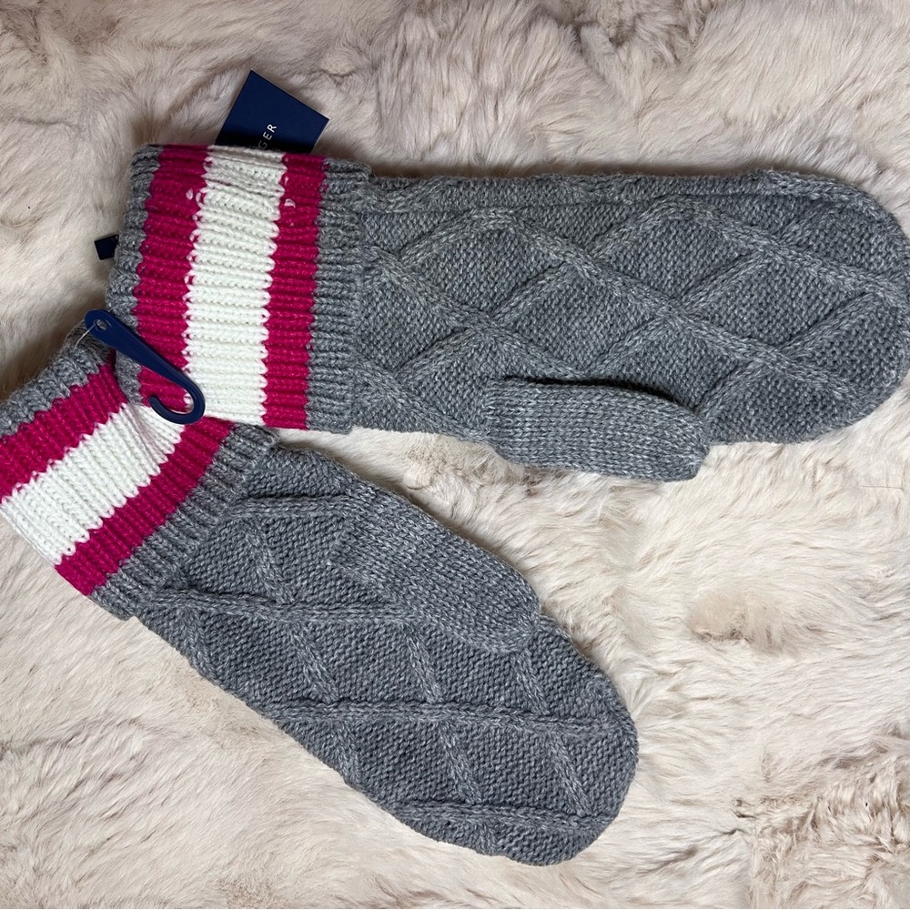 mittens - Picture 3 of 5